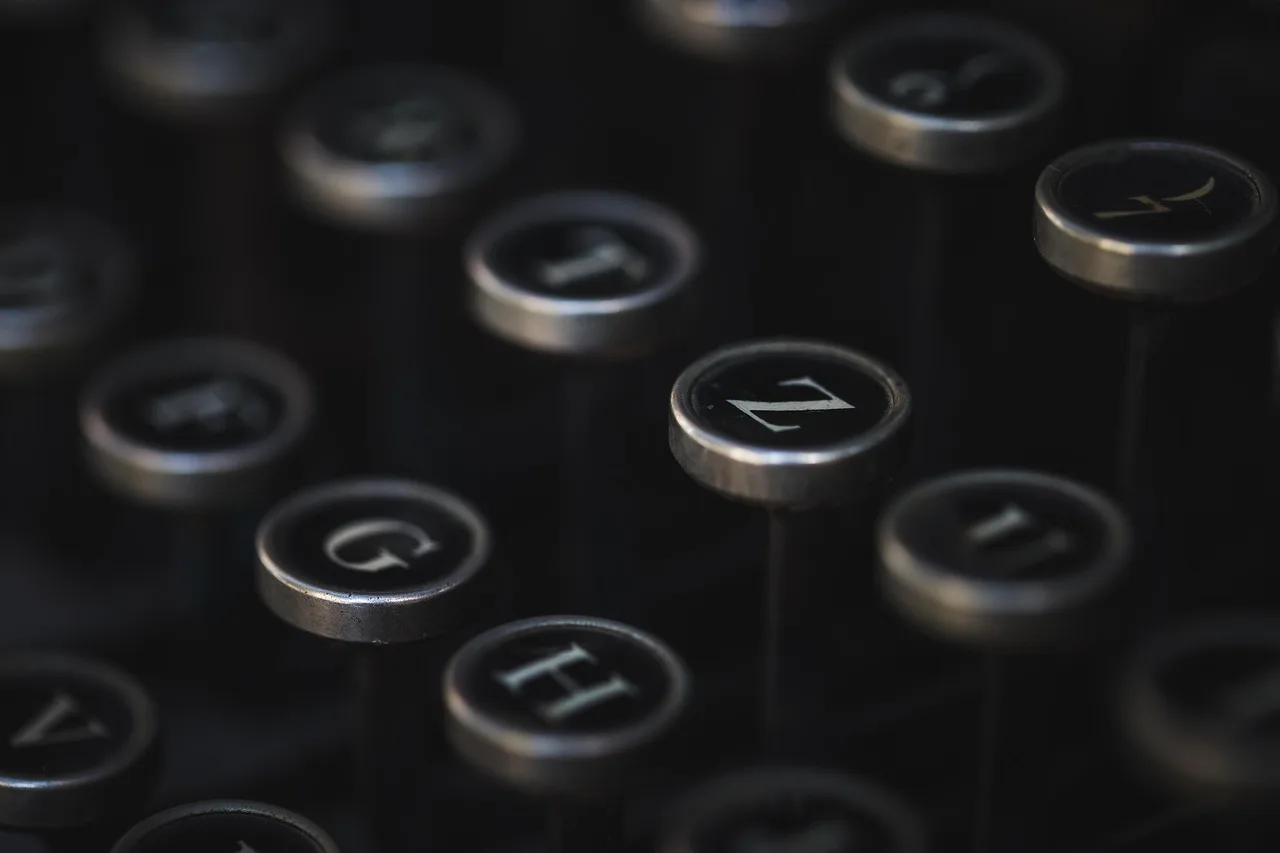 typewriter, typewriter keys, vintage, keyboard, letters, retro, antique, writing, business, office, dark, typewriter, typewriter, typewriter, typewriter, typewriter. Writing business letters that get a straight answer, not silence